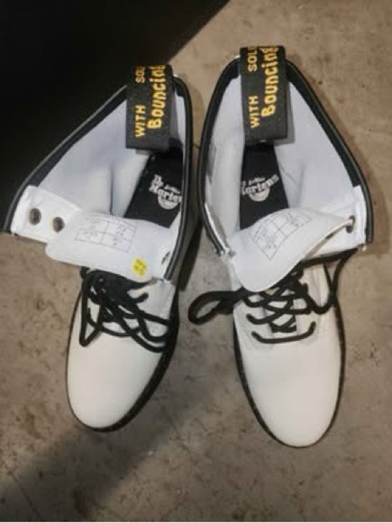 Dr. Martens Other - Dr. Martens White Leather Lace-Up Oxfords with Black Laces & Trim
